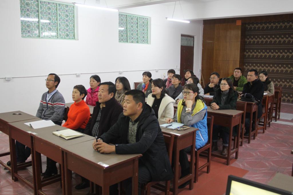 计算机学院政治学习课观看《榜样》