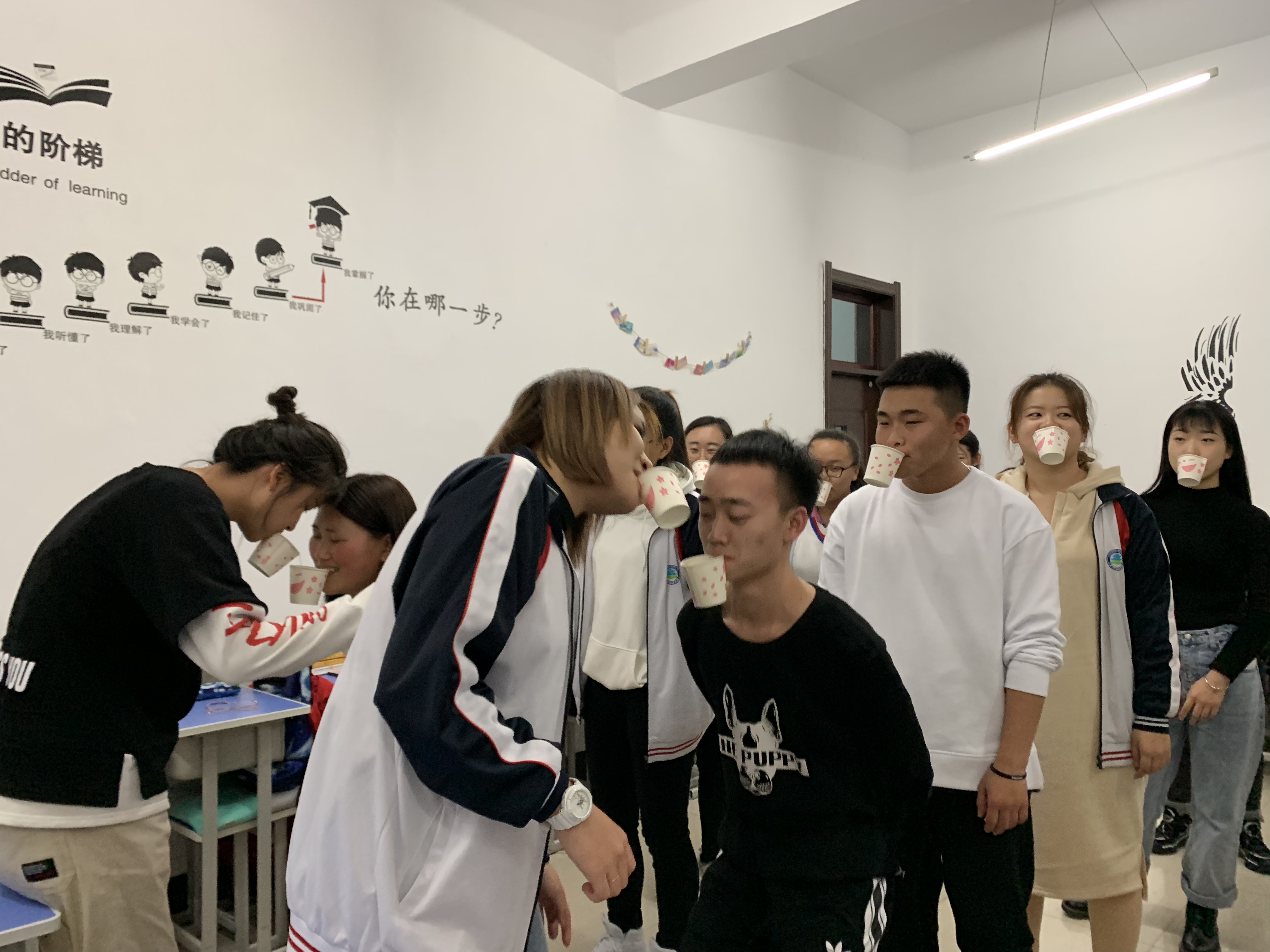 凝心聚力展风采_同心协力赢未来--医学技术学院团建活动