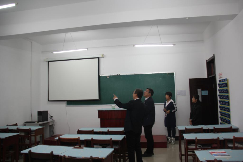 麻昌杰书记到旅游商务学院调研指导工作