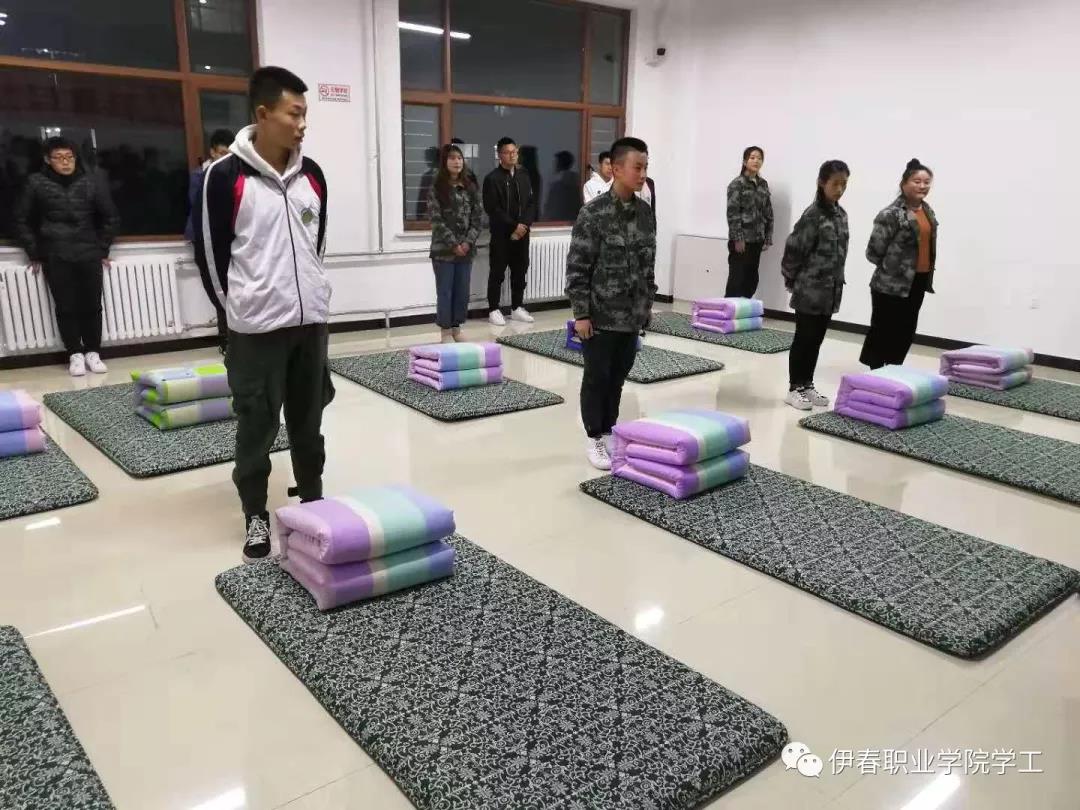 以公寓文化为载体，扎实推进标准化寝室建设