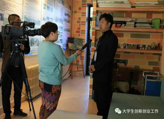 伊春市大众创业万众创新活动周_伊春职业学院分会场“大学生创业成果交流展示会”顺利举行