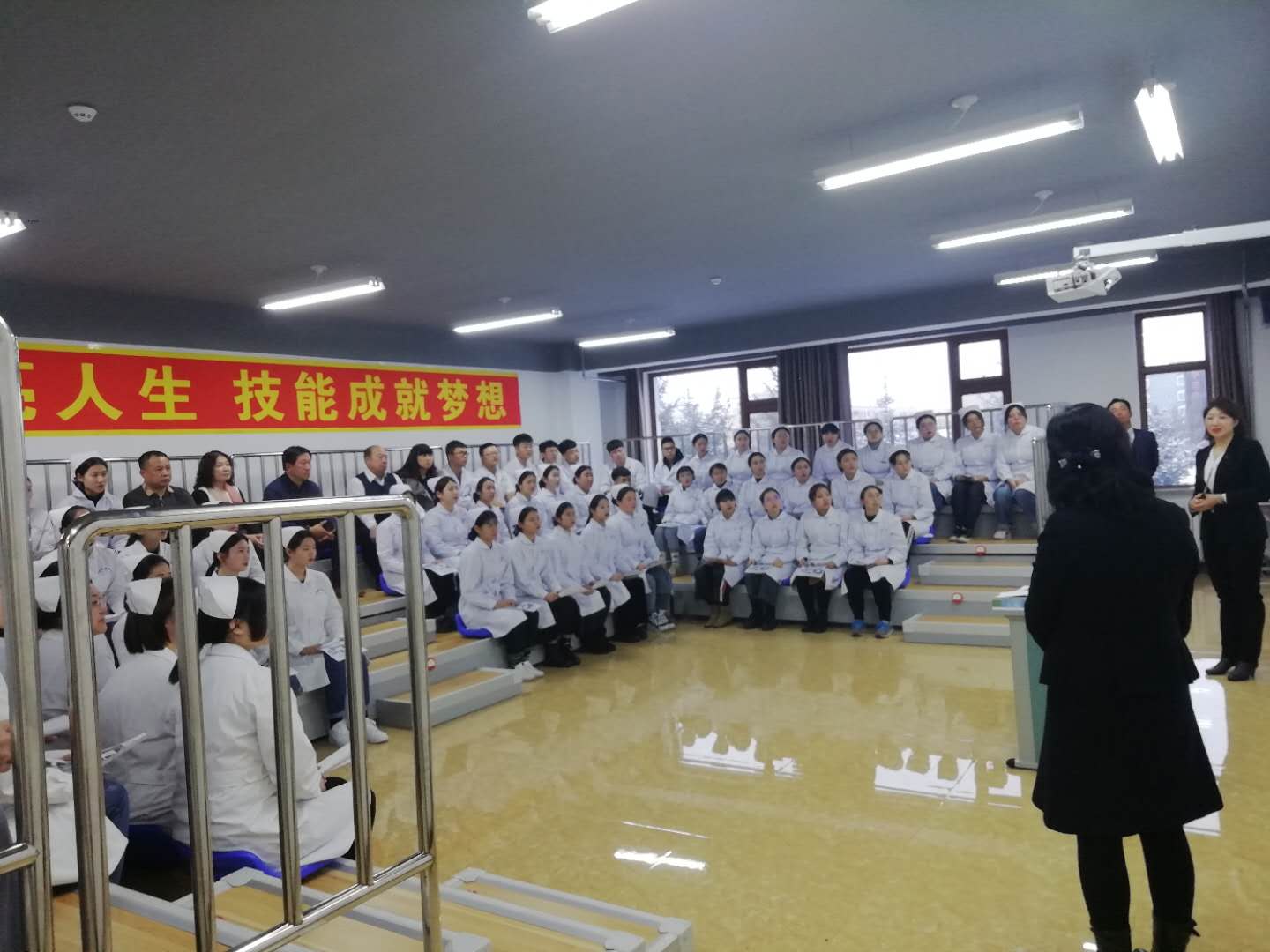 学生赴日留学交流促进会