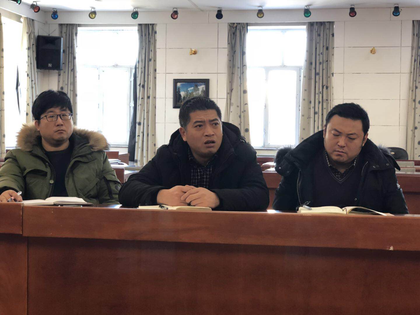 学生资助管理中心组织召开“进一步解放思想、推动学生资助工作高质量发展讨论会”