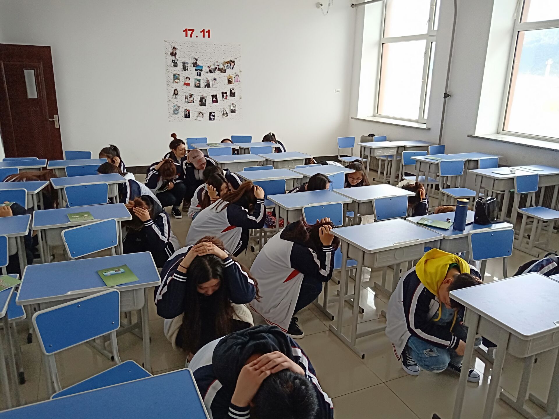 科学使者走进伊春职业学院