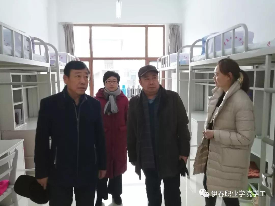 以公寓文化为载体，扎实推进标准化寝室建设