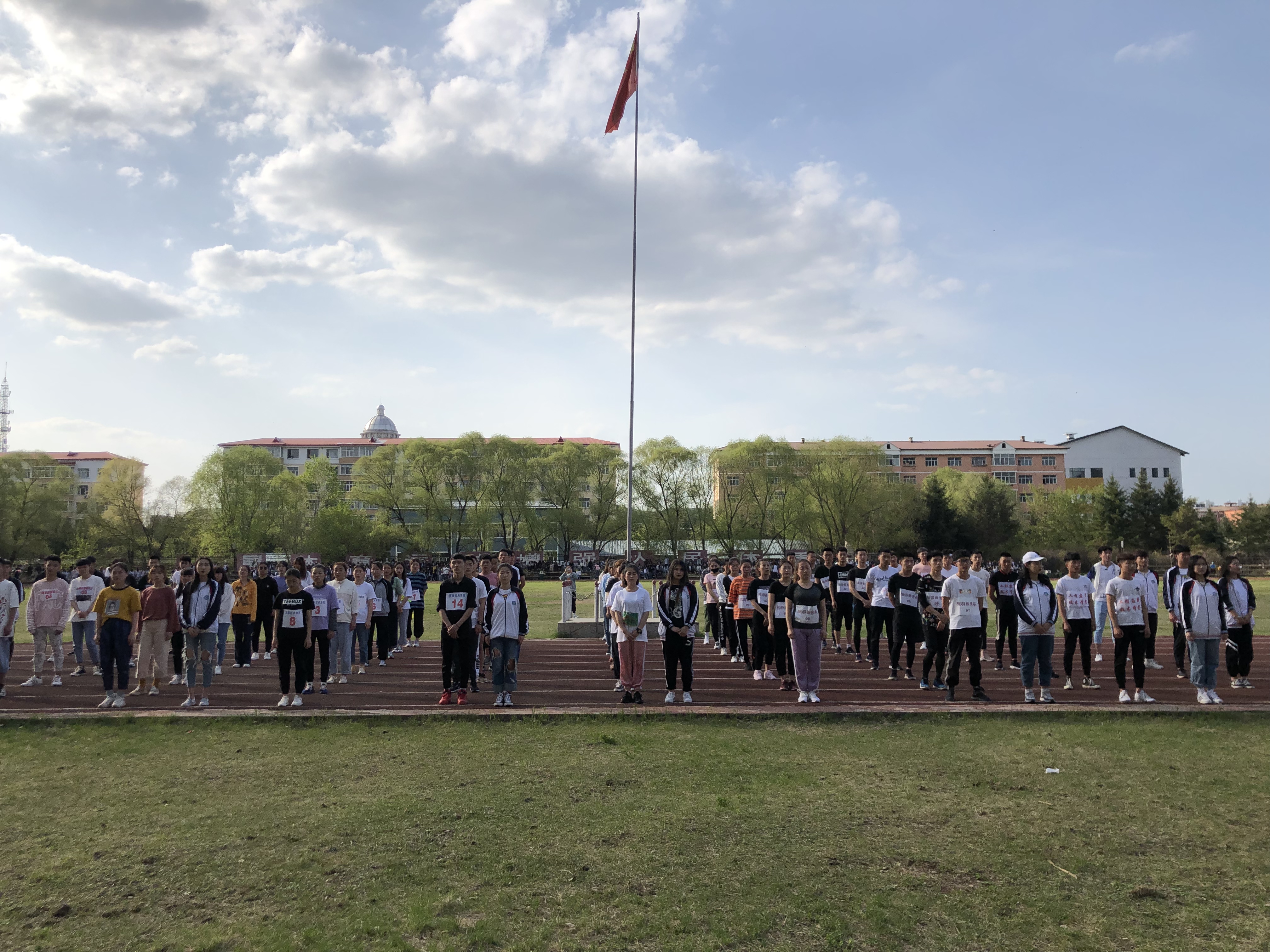 伊春职业学院举办2019年学生迎春场地接力比赛