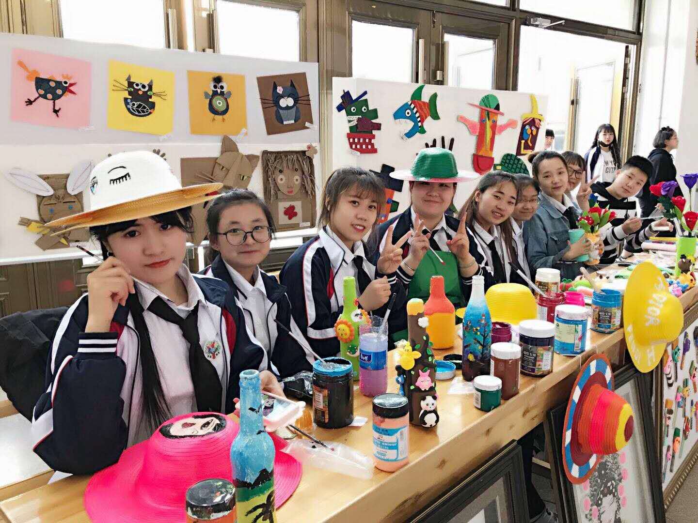 师范学院学前教育专业职业教育周活动之一幼儿园美术手工作品展圆满结束