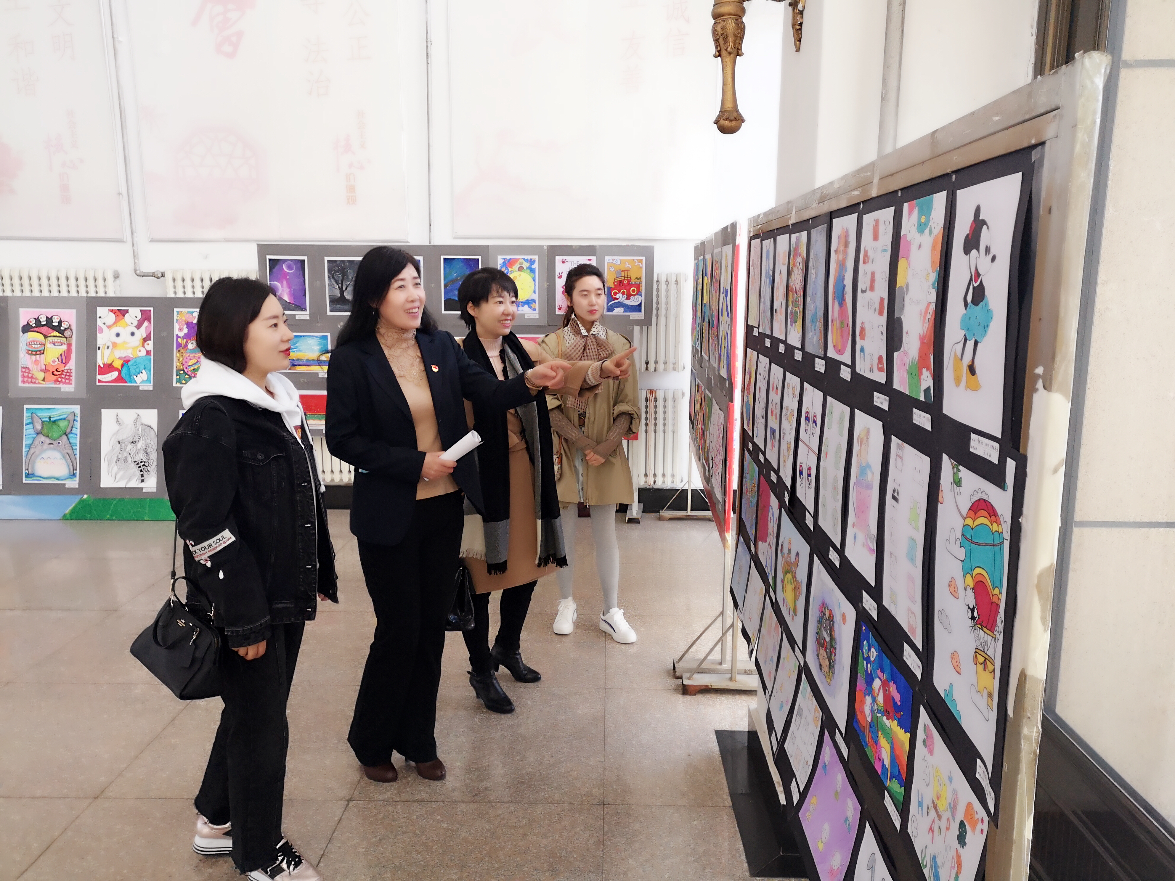 师范学院学前教育专业学生职业技能大赛系列活动报道之一---儿童画比赛