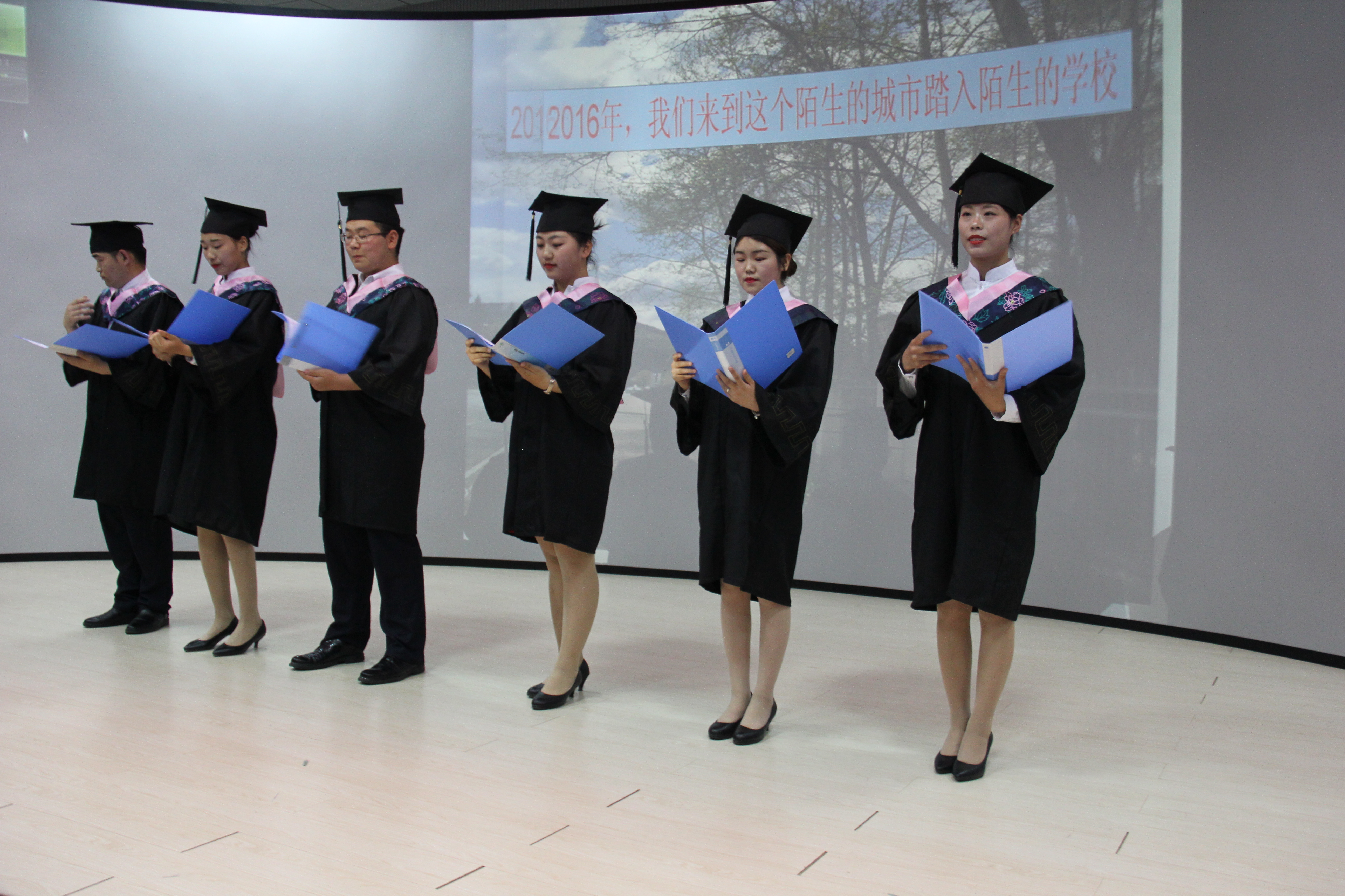 旅游商务学院成功举办第三届高铁服务技能大赛