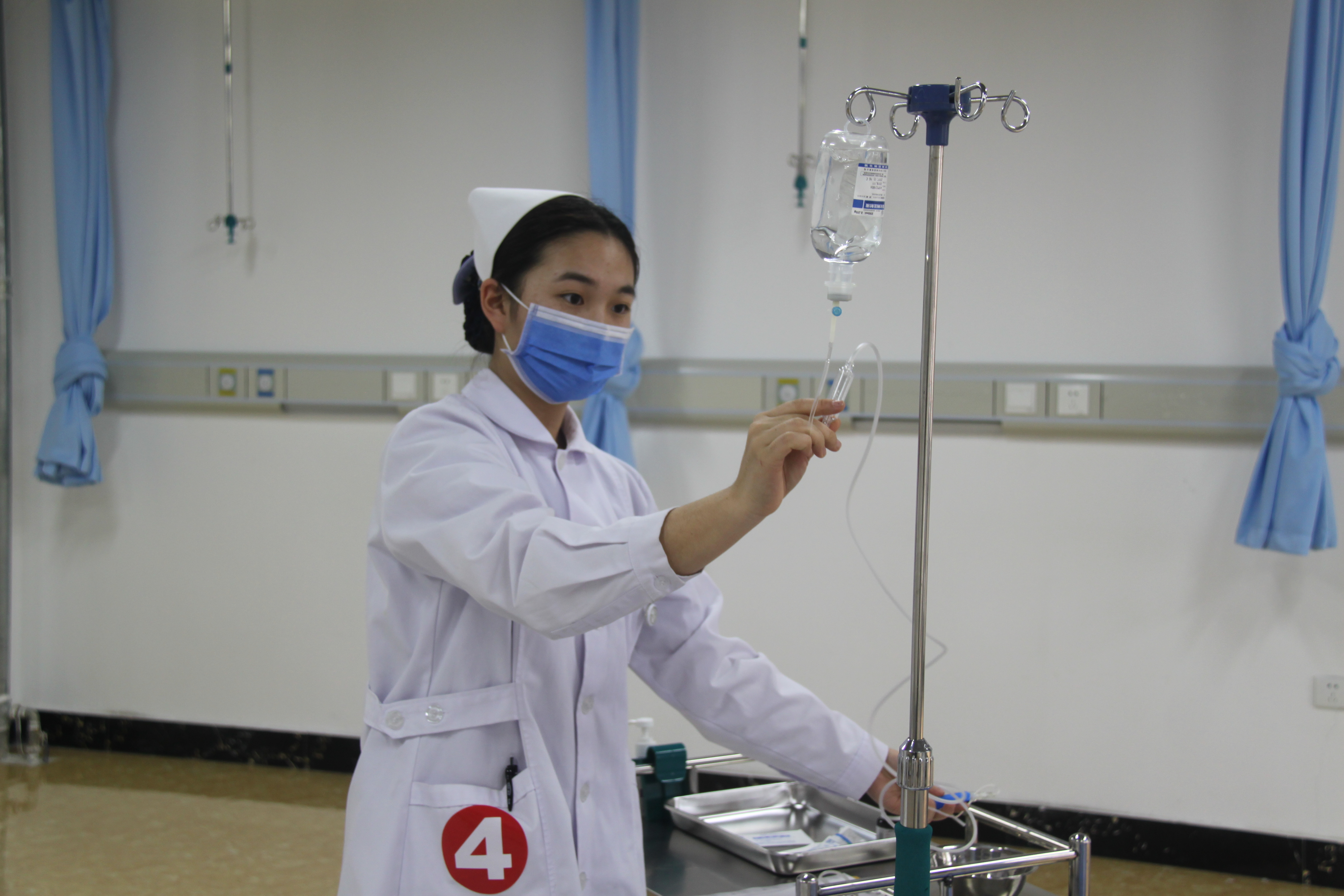 医学技术学院举办护理技能大赛