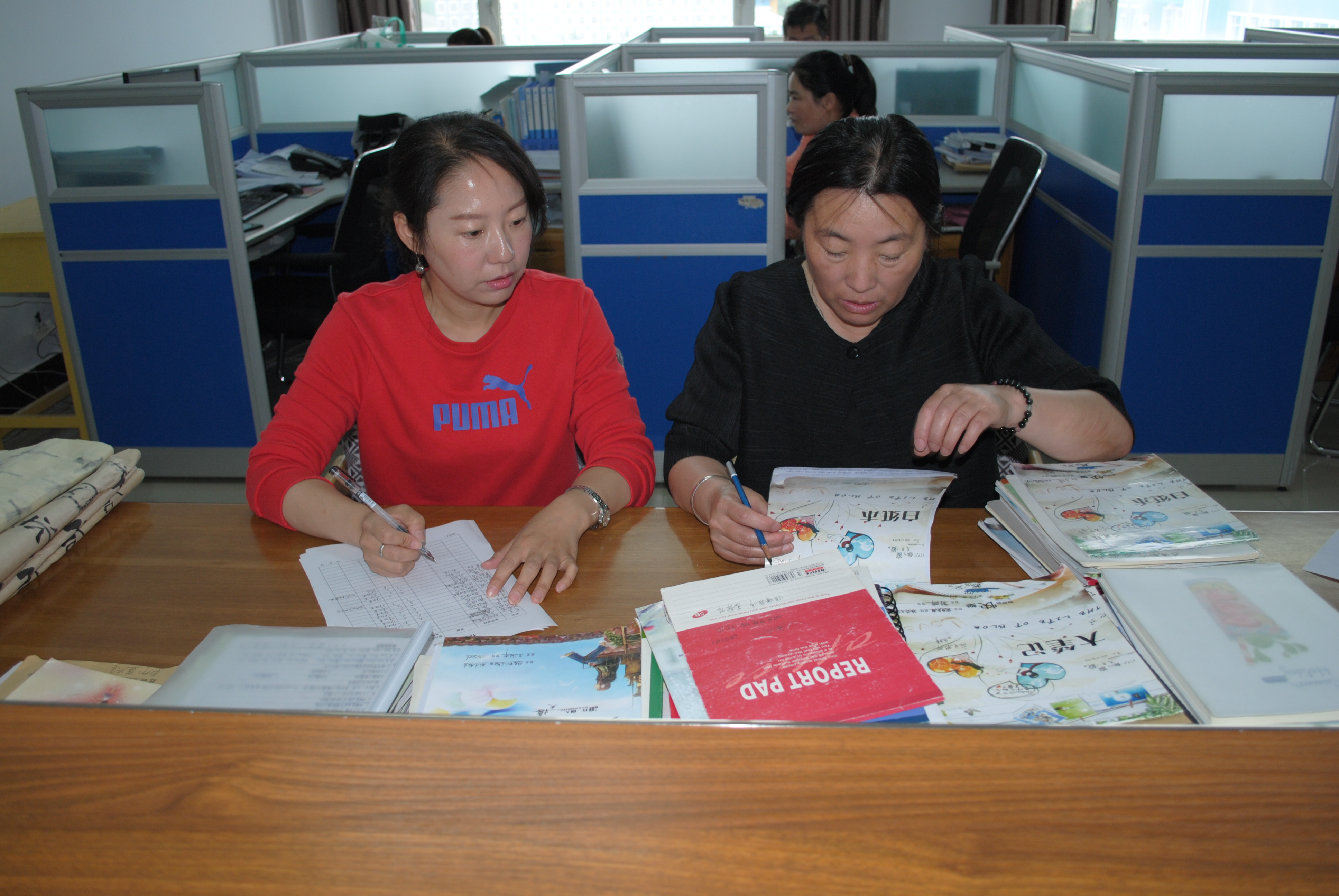 抓常规__促教学——教务处作业检查工作