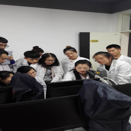 医学检验专业实训课剪影