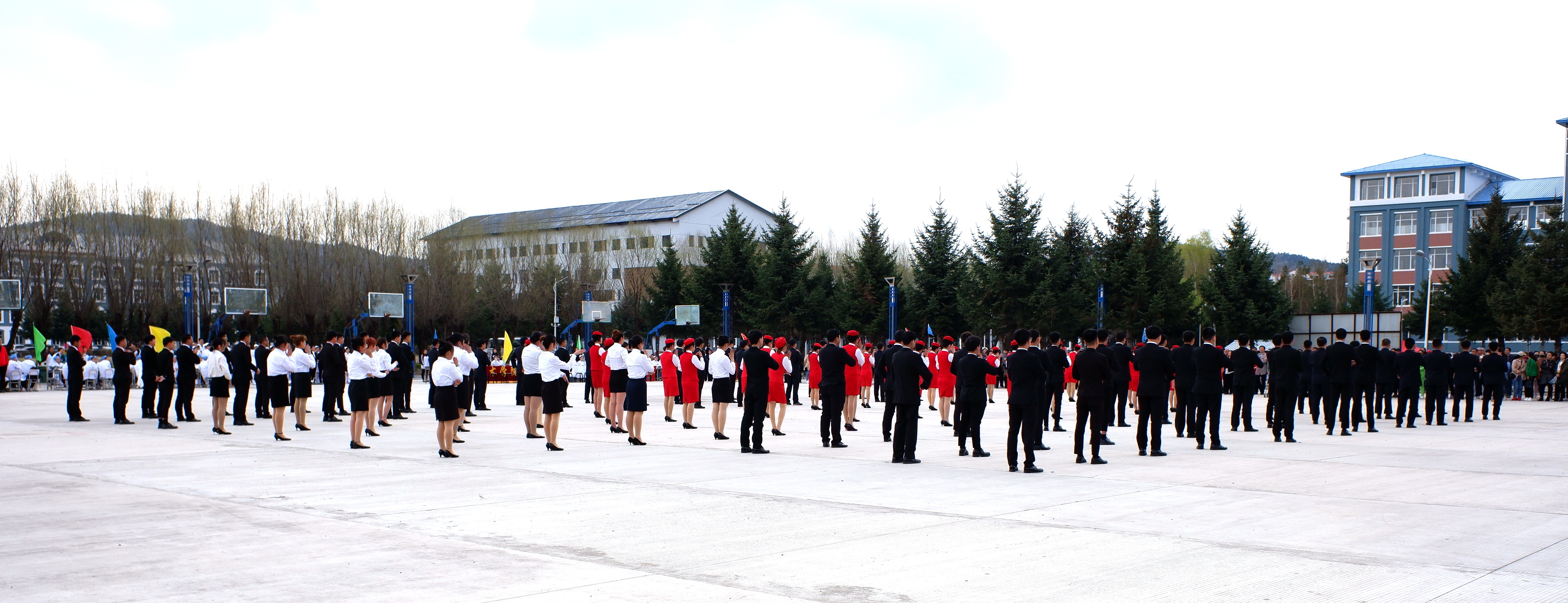 看旅游风采__展职教魅力