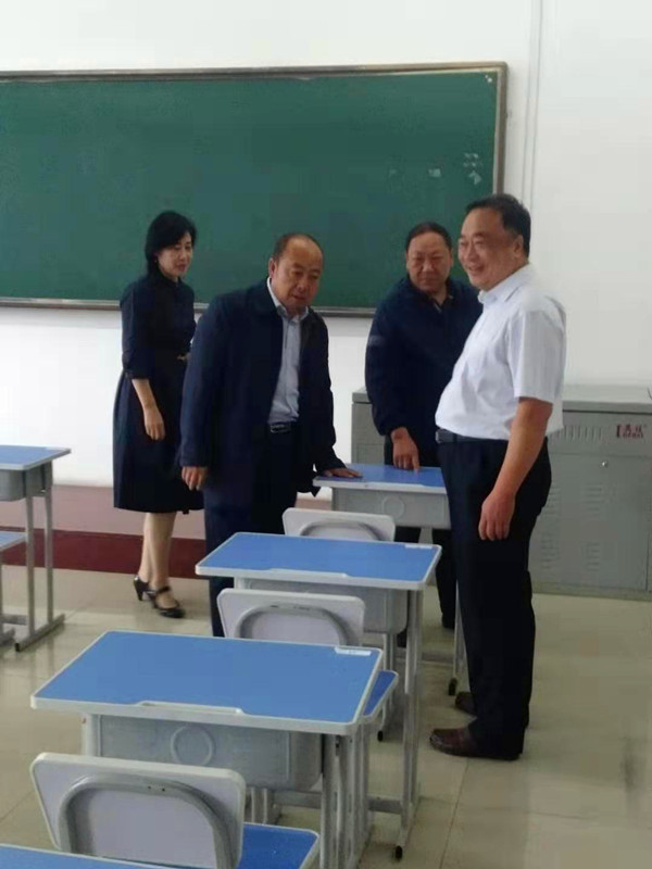 迎接新学期_开启新征程——新学期“标准化教室”联合大检查