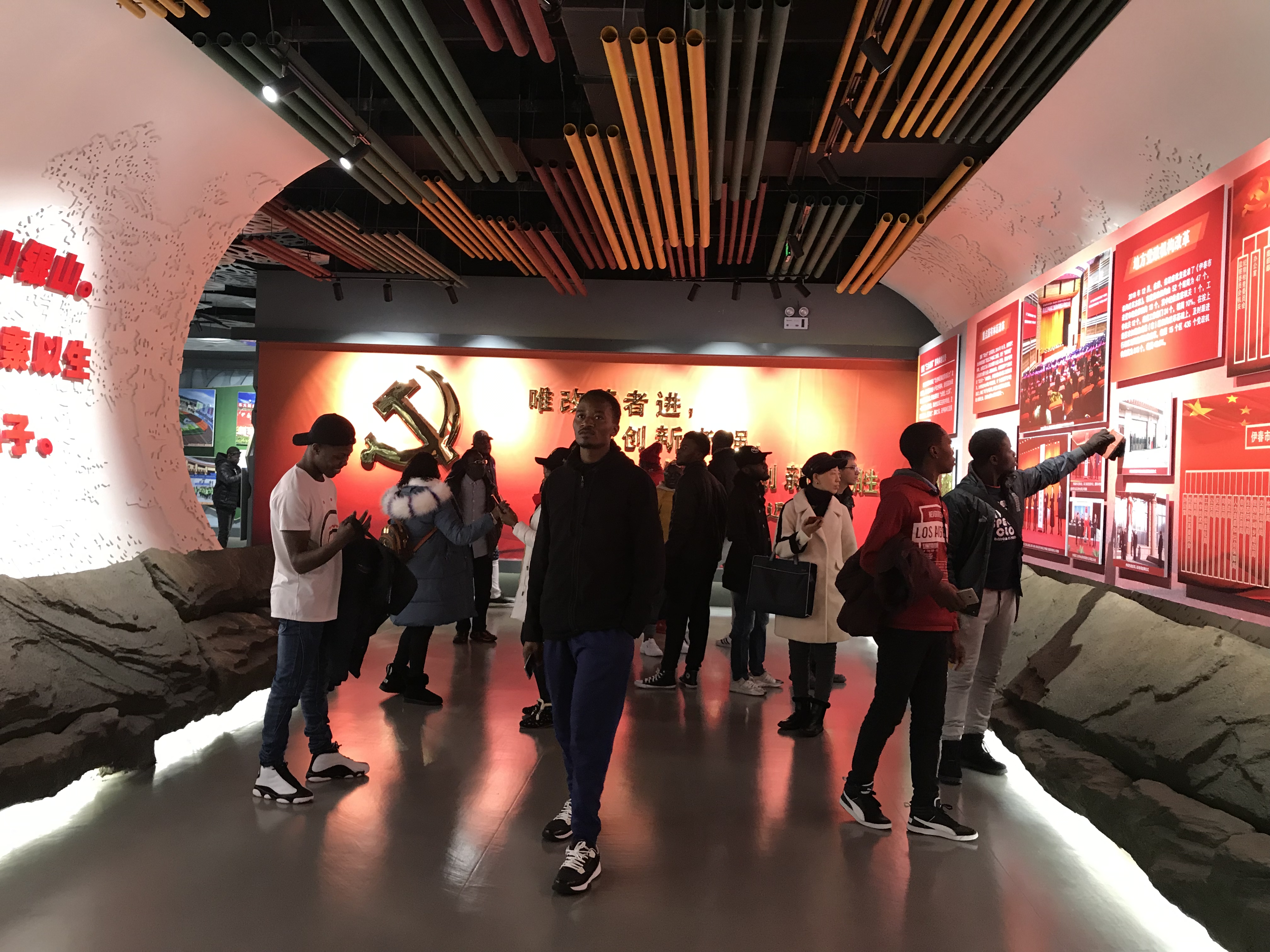 开启文化之旅，领略林城之美——记我校留学生参观伊春森林博物馆