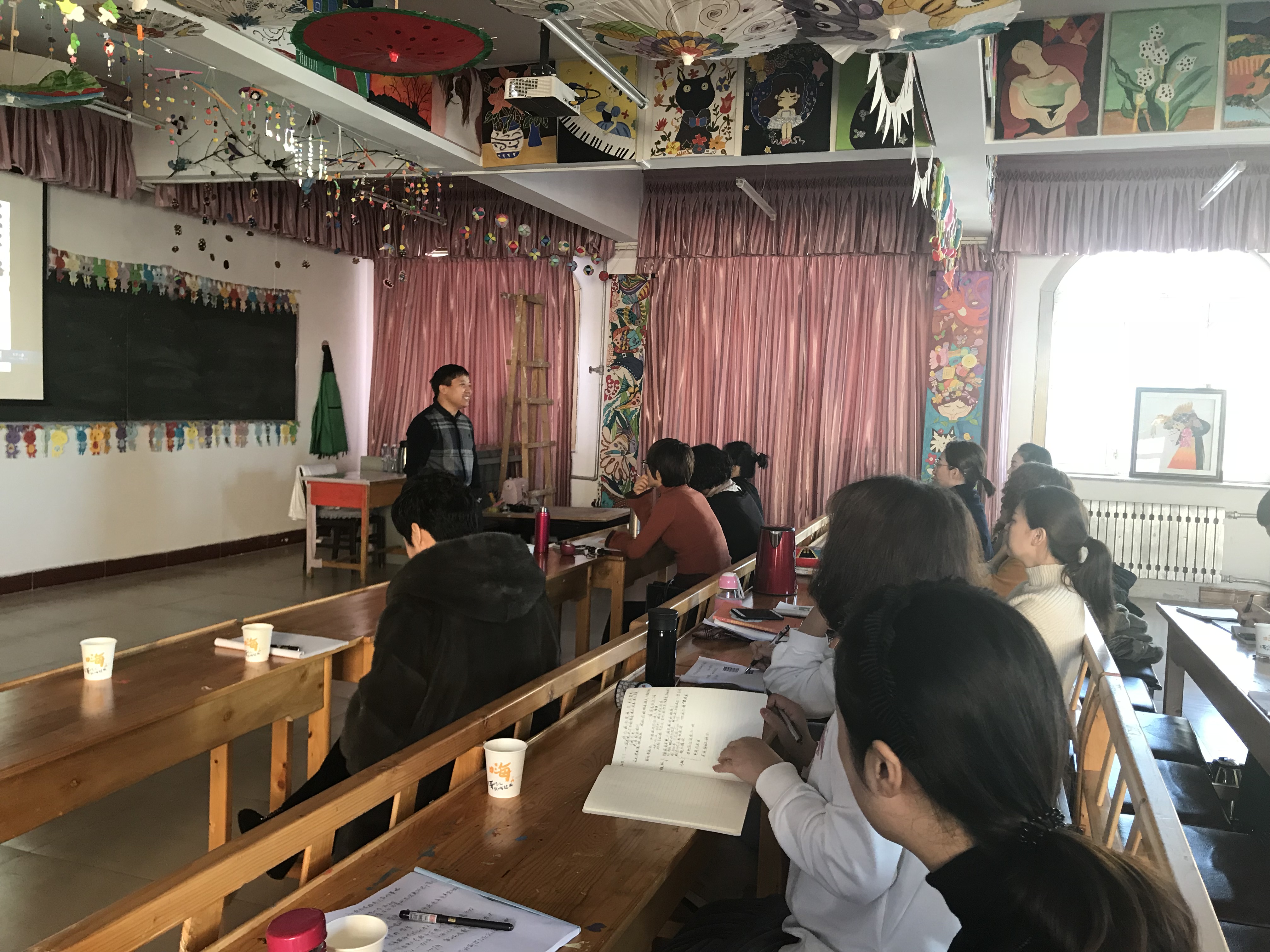 师范学院邀请学前教育专家进行辅导讲座