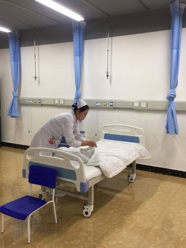 医学技术学院举办护理技能大赛