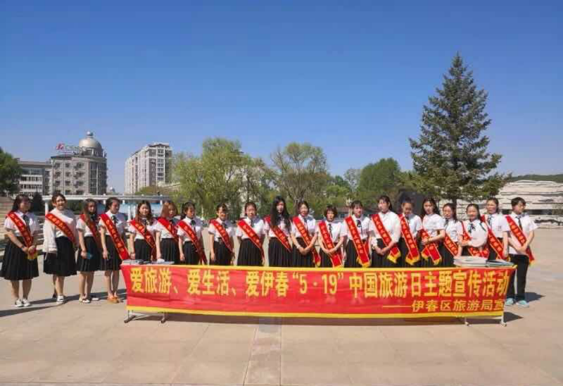 医学技术学院涉外护理班开展“用行动给予关怀、用服务献予爱心”主题公益活动