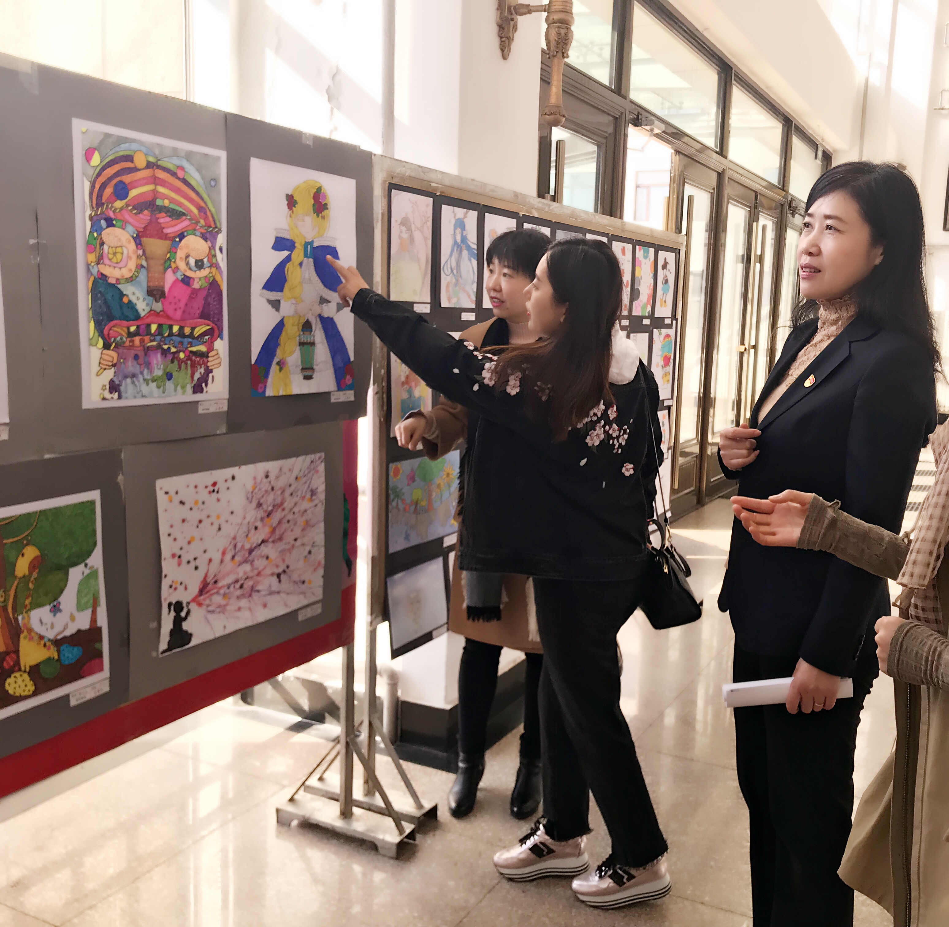 师范学院学前教育专业学生职业技能大赛系列活动报道之一---儿童画比赛